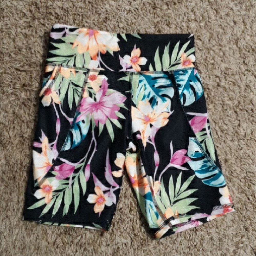 Old Navy Tropical Floral High-Waist Bike Shorts - Black with Pink & Green